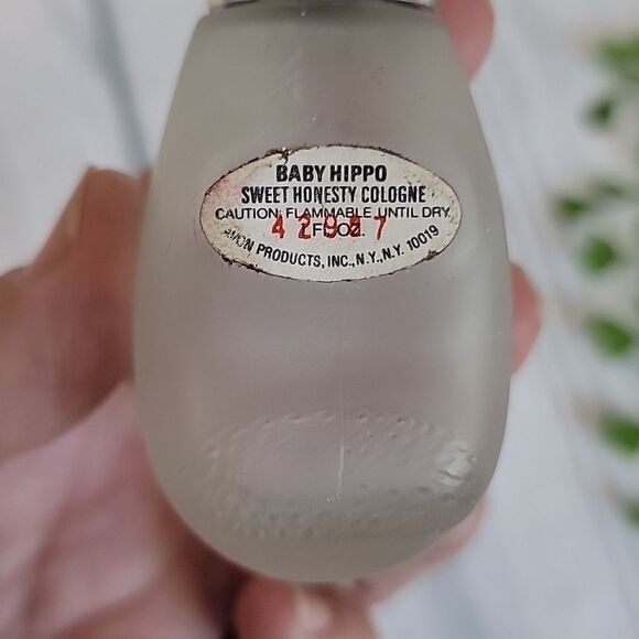 Avon Hippo Vintage 70s & 80s Perfume Bottle Frosted Glass - Picture 8 of 8